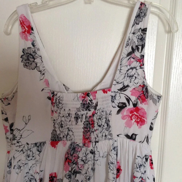 Torrid Women's Summer Floral Sleeveless Dress Vacation Fully Lined Ruffle Size 0 - Picture 5 of 8